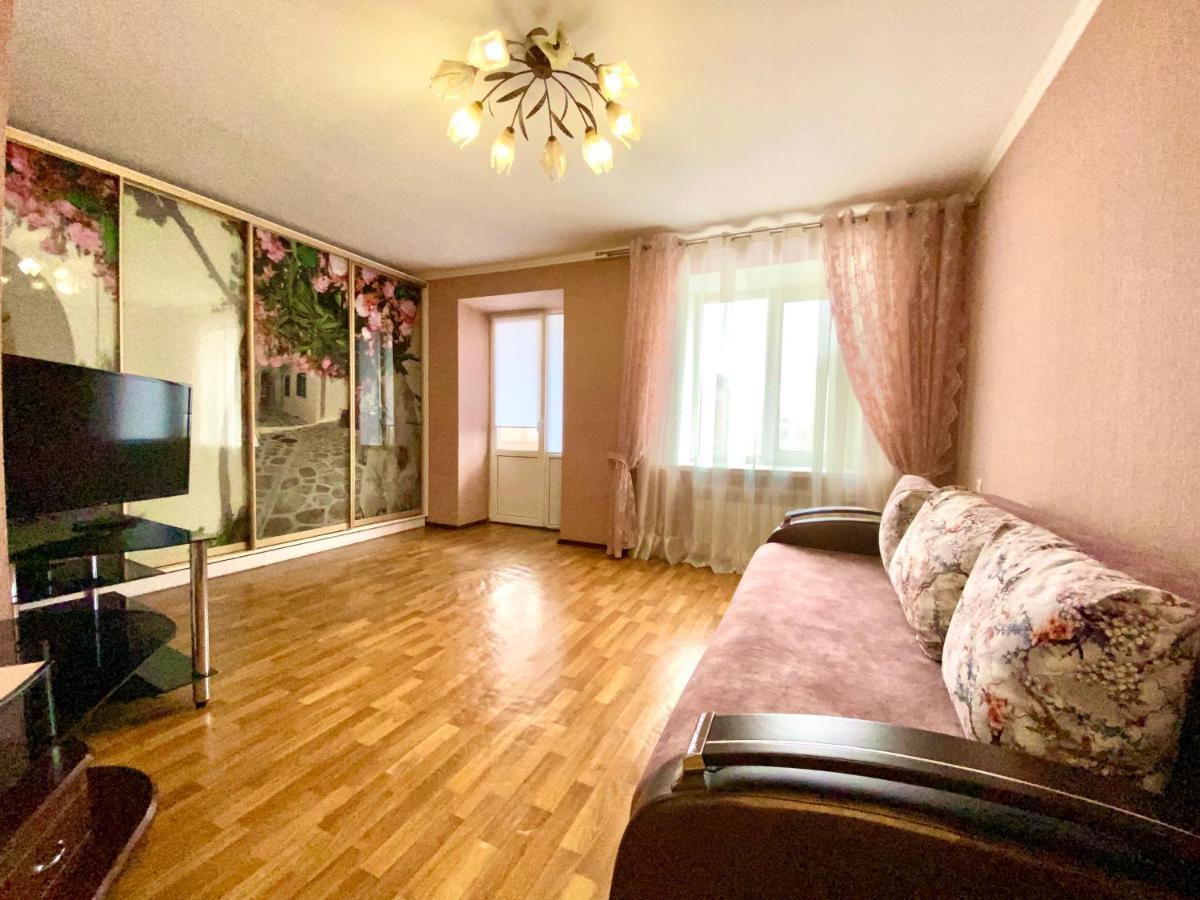 Apartpoltava Центр Полтави, Простора Та Зручна Квартира Біля Пует, 2-Окремі Кімнати, Звітна Документація Для Відрядження Kültér fotó